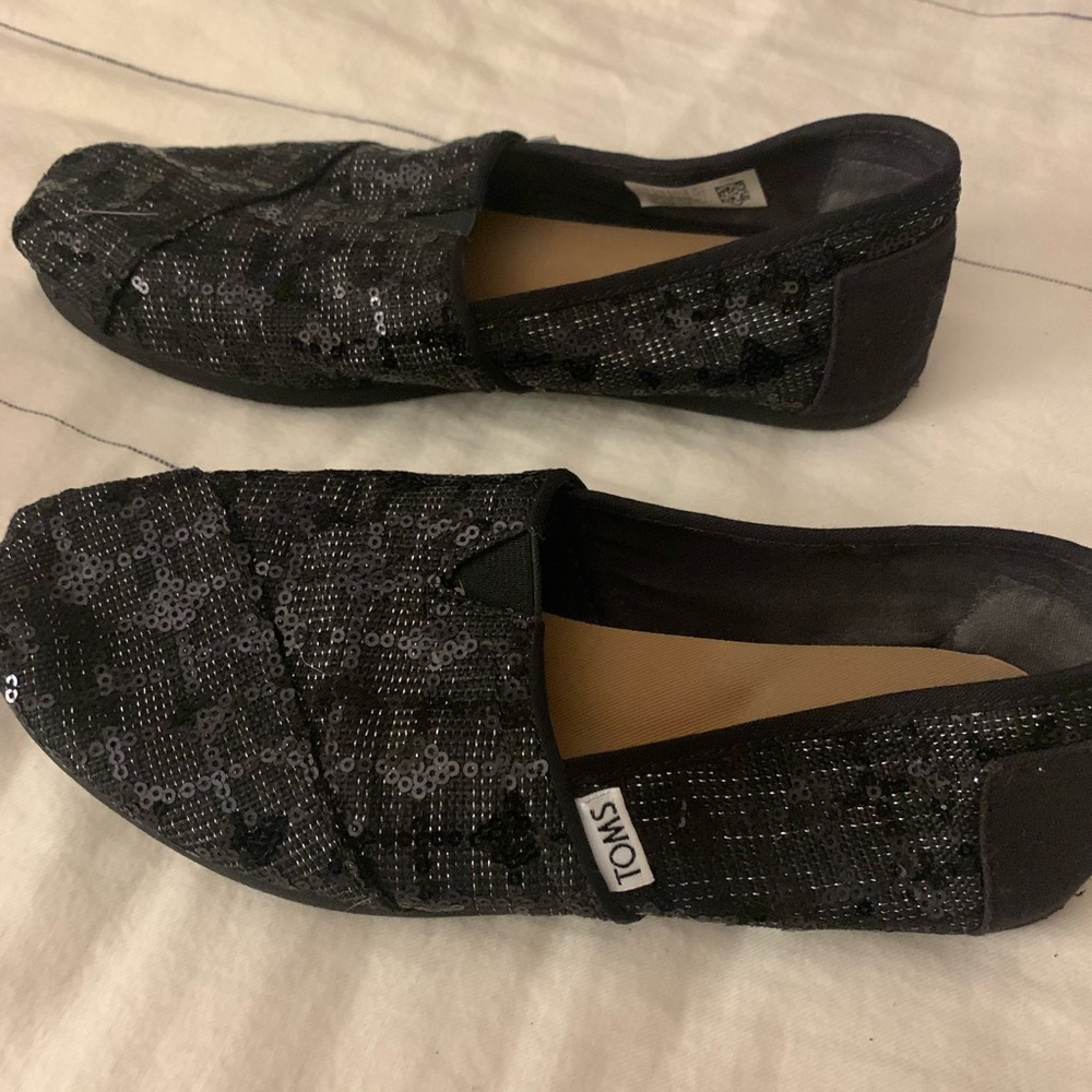 Black Sparkle Toms 7 Women’s
